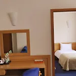Wilanow By Desilva Hotel