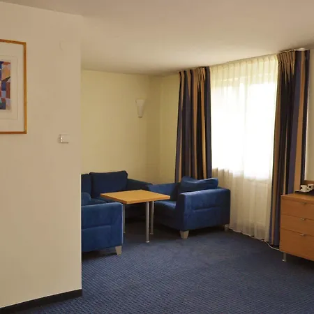 Hotel Wilanow By Desilva 3*