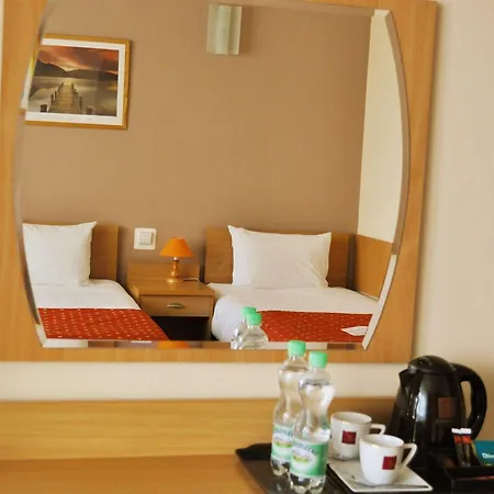 Hotel Wilanow By Desilva 3*