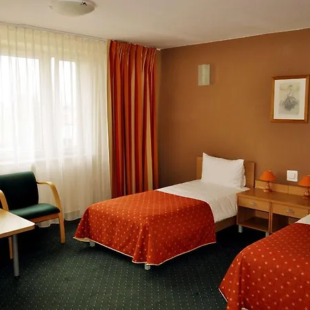 Wilanow By Desilva Hotel