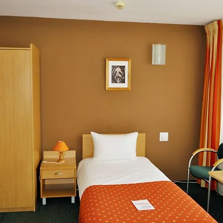 Hotell Wilanow By Desilva 3*