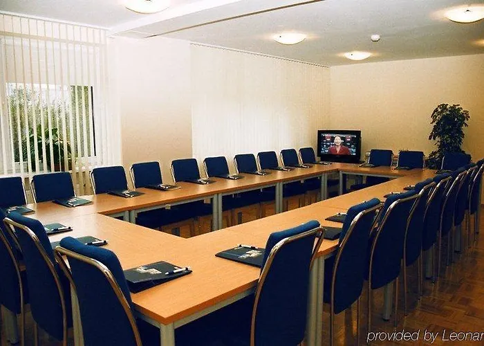 Hotel Wilanow By Desilva 3*