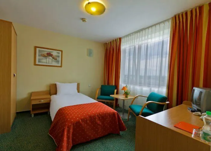 Hotel Wilanow By Desilva 3*