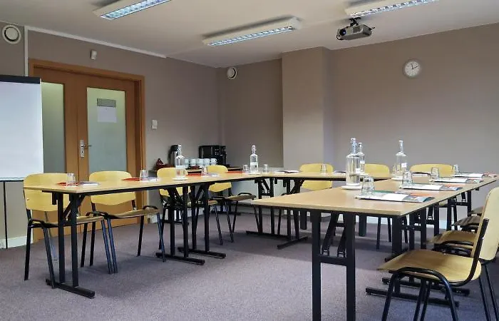 Hotel Wilanow By Desilva 3*