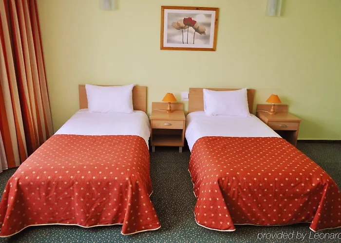 Wilanow By Desilva Hotel