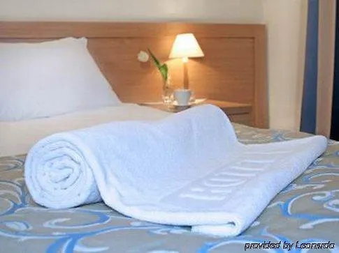 Wilanow By Desilva 3*