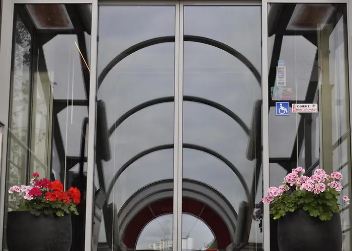 Wilanow By Desilva Hotel