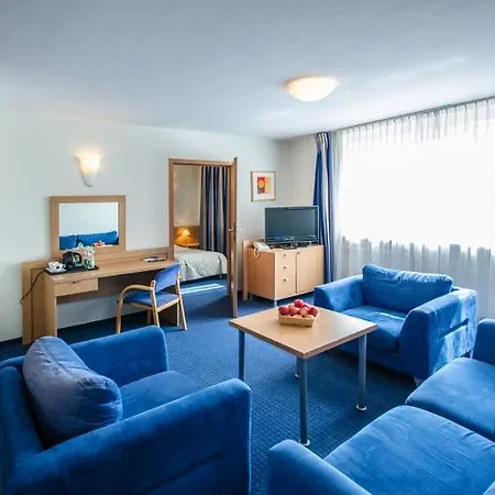 Hotell Wilanow By Desilva 3*